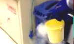 Lustiges Video : Saubermachen mit flüssigem Stickstoff