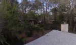 Lustiges Video : Mit der Drohne den Hinterhof erkunden
