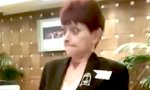 Lustiges Video : Seltsame Begegnung an der Hotelrezeption