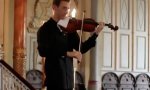 Funny Video : Violine vs ...?