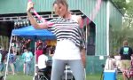 Lustiges Video : Country Hula Hoop