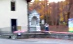 Funny Video - Mit Karacho durchs Dorf