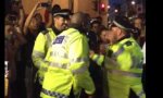Lustiges Video : Karnevall-Cops in London