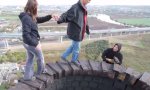 Funny Video : Schornsteinspaziergang