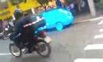 Behindertenparkplatz macht Blau