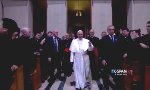 Lustiges Video : Here comes the Pope