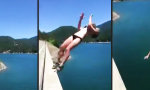 Movie : Bikini Backflop von Brücke