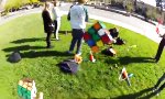 Funny Video : 3 Rubiks Cube jonglieren und dabei lösen