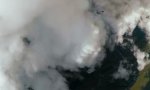 Lustiges Video : Mit dem Kumpel durch die Wolken schießen