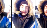 Lustiges Video - Spatz sucht Nähe