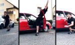 Movie : Useless Skill: Ab durchs Autofenster