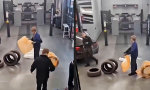 Lustiges Video : Den Dreh raus beim Reifenverpacken