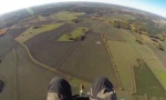 Knappe Sache beim Paragliding